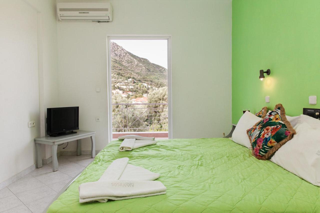 Dionysos Studios Apartments Nidri Lefkas Εξωτερικό φωτογραφία